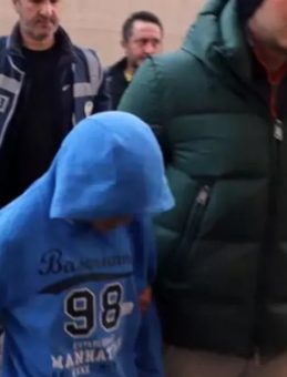 Kayseri'de 'Kelebek Bı&ccedil;ak' Dehşeti: 13 Yaşındaki &Ccedil;ocuk Akranı Tarafından &Ouml;ld&uuml;r&uuml;ld&uuml;, Cezası Belli Oldu