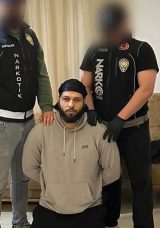 Kırmızı B&uuml;ltenle Aranan Baron Yakalandı