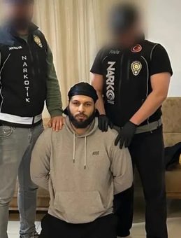 Kırmızı Bültenle Aranan Baron Yakalandı