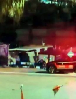 Kıyıda demirli yatta &ccedil;ıkan yangında 1 kişi hayatını kaybetti