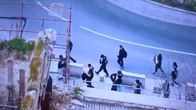 KKTC&rsquo;de Rumlar&rsquo;dan Provokasyon! T&uuml;rklere Havai Fişeği ve Taşla Saldırı