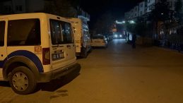 Kocaeli'de Yalnız Yaşayan Şahıs Evinde &Ouml;l&uuml; Bulundu! Eski Eşine ve &Ccedil;ocuklarına Not Bırakmış