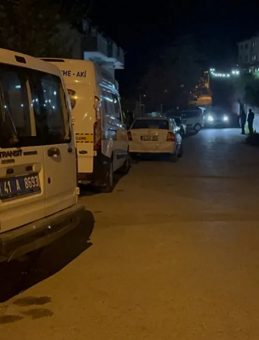 Kocaeli'de Yalnız Yaşayan Şahıs Evinde &Ouml;l&uuml; Bulundu! Eski Eşine ve &Ccedil;ocuklarına Not Bırakmış