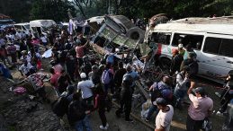Kolombiya&rsquo;da kara yolu kana bulandı: Bombalı saldırıda 14 kişi can verdi