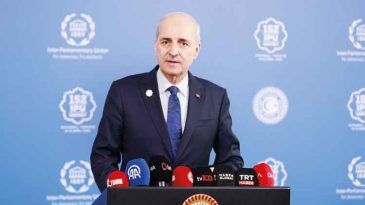 Kurtulmuş: İnsanlık su&ccedil;larının faturasını kadınlar &ouml;d&uuml;yor