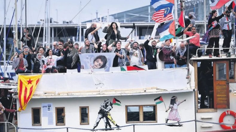 K&uuml;resel Sumud Filosu yola &ccedil;ıktı