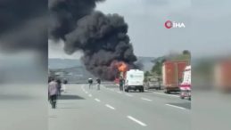 Kuzey Marmara Otoyolu'nda Seyir Halinde Tırda Yangın