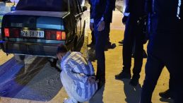 &lsquo;Dur&rsquo; ihtarına uymayan ehliyetsiz alkoll&uuml; s&uuml;r&uuml;c&uuml;ye 446 bin TL ceza