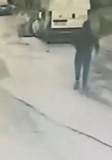 &lsquo;Karımla birlikte oluyor&rsquo; dedi, komşusunu &ouml;ld&uuml;rd&uuml;