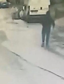 ‘Karımla birlikte oluyor’ dedi, komşusunu öldürdü