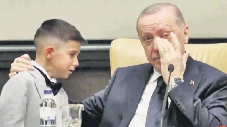 &lsquo;O&rsquo;nu &ccedil;ok seviyorum &ccedil;&uuml;nk&uuml; &uuml;lkeyi baştan inşa etti