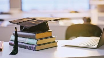 &lsquo;Yapay zek&acirc;&rsquo;yla &lsquo;do&ccedil;ent&rsquo; ve &lsquo;doktor&rsquo; artacak