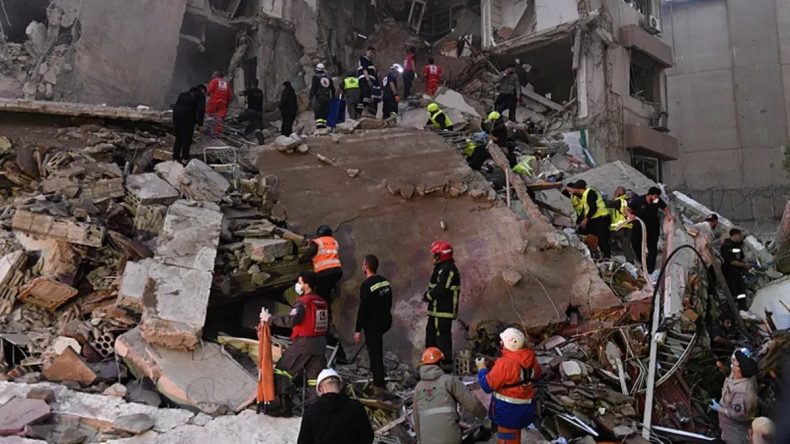 L&uuml;bnan'da 1 G&uuml;nl&uuml;k Ulusal Yas İlan Edildi