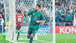 Mahrez &ouml;nerildi Bailey listede