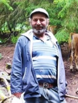 Merdivenden d&uuml;şen 65 yaşındaki adam hayatını kaybetti