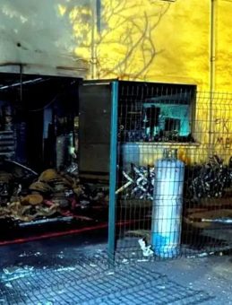 Metal fabrikasında sanayi tipi tüp patladı: 1’i ağır 3 işçi yaralandı