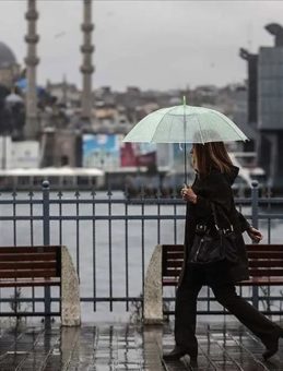 Meteoroloji paylaştı: T&uuml;rkiye genelinde sağanak alarmı! Uyarılar peş peşe geldi&hellip;
