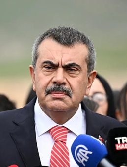 Milli Eğitim Bakanı Yusuf Tekin: Okullarda g&uuml;venlik tedbirlerini alacak bir dizi etkinlik başlattık