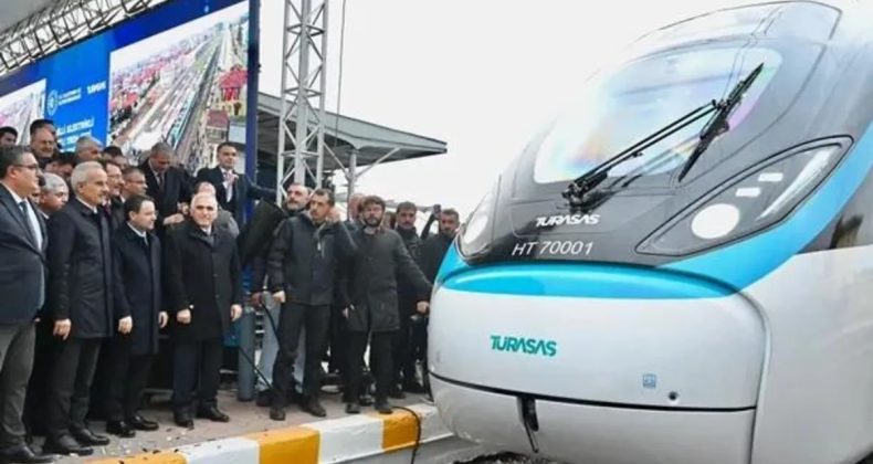 Milli elektrikli hızlı tren 225 kilometre hıza ulaştı