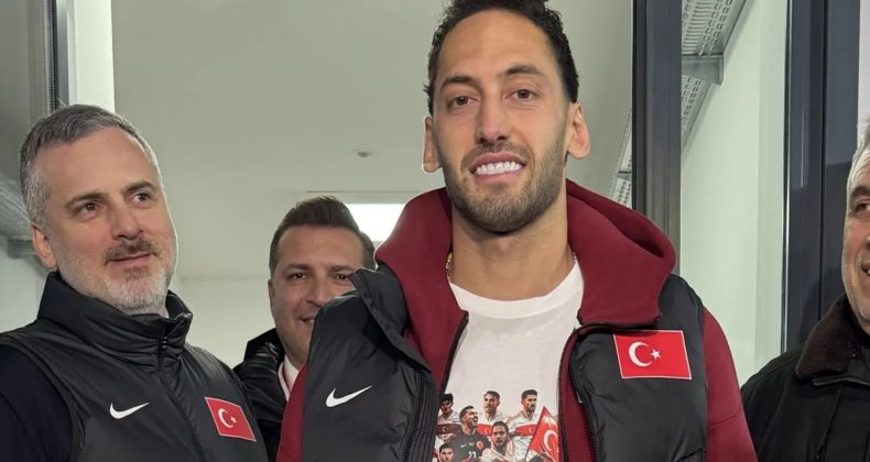 A Milli Futbol Takımı galibiyet sonrası yurda d&ouml;nd&uuml;!