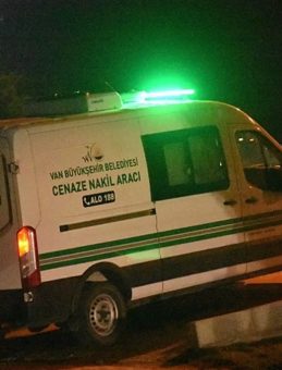 Minik Hamza&rsquo;yı sokak k&ouml;pekleri &ouml;ld&uuml;rd&uuml;