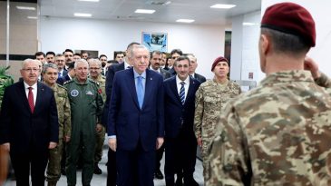 MSB'den dikkat &ccedil;eken paylaşım: Tarih iyi bilir