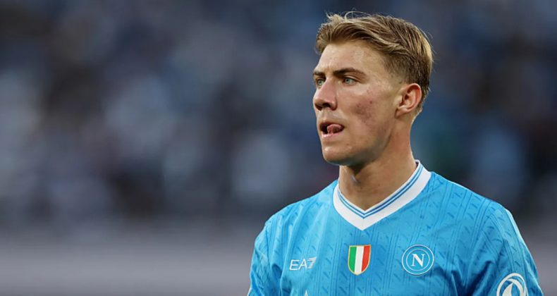 Napoli, Lazio&rsquo;ya Yenildi! Inter Şampiyon Olma Yolunda