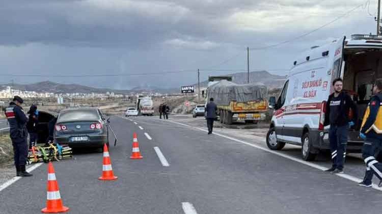 Nevşehir&rsquo;de feci kaza! &Ccedil;ocuk &ouml;ld&uuml;, anne ve baba yaralandı