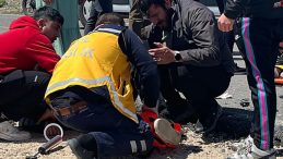 Niğde&rsquo;de iki motosiklet kafa kafaya &ccedil;arpıştı: 2 kişi yaralandı!