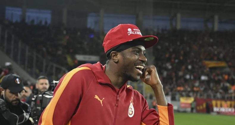 Okan Buruk'tan Victor Osimhen Açıklaması! Derbide Oynayacak Mı?