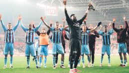 Onana Tuttu Fırtına Koptu!