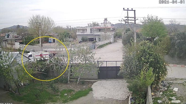 Osmaniye&rsquo;de motosiklet s&uuml;r&uuml;c&uuml;s&uuml;n&uuml;n hayatını kaybettiği kaza kamerada