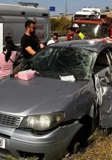 Otomobil ref&uuml;je &ccedil;ıkarak savruldu! Acı kazada Umay bebek hayatını kaybetti