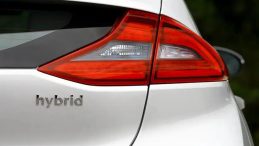 Otomotivde Elektrikli ve Hibrit Ara&ccedil;ların Payı %51'i Aştı