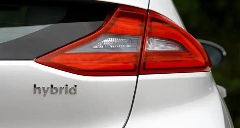 Otomotivde Elektrikli ve Hibrit Araçların Payı %51'i Aştı