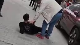 &Ouml;nce mesajla tehdit ettiler, ardından silahlı saldırı d&uuml;zenlediler: 1 yaralı!