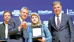&Ouml;zel İzmir&rsquo;de konuştu: En k&ouml;t&uuml; se&ccedil;ilmiş atanmıştan iyidir