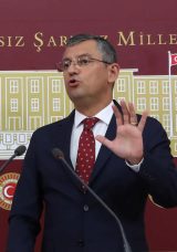 &Ouml;zg&uuml;r &Ouml;zel&rsquo;e Nevşehir&rsquo;de Akın G&uuml;rlek s&uuml;rprizi&hellip;