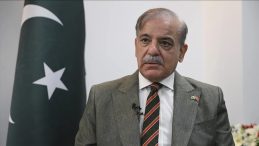 Pakistan Başbakanı, m&uuml;zakere turları kapsamında ilk durağı olan Suudi Arabistan'da