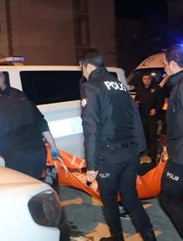 Parkın Lambası Niye Yanmadı? Kavga Sonucu 3 Yaralı