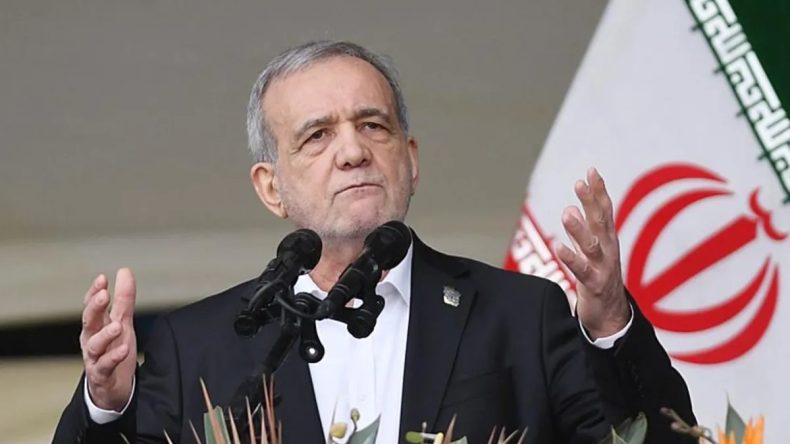 Pezeşkiyan&rsquo;dan M&uuml;zakere A&ccedil;ıklaması: Diyaloğa Hazırız Ancak Teslim Olmayız