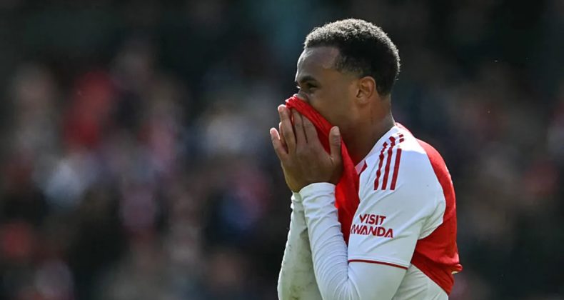 Premier Lig lideri Arsenal'e Bournemouth şoku!