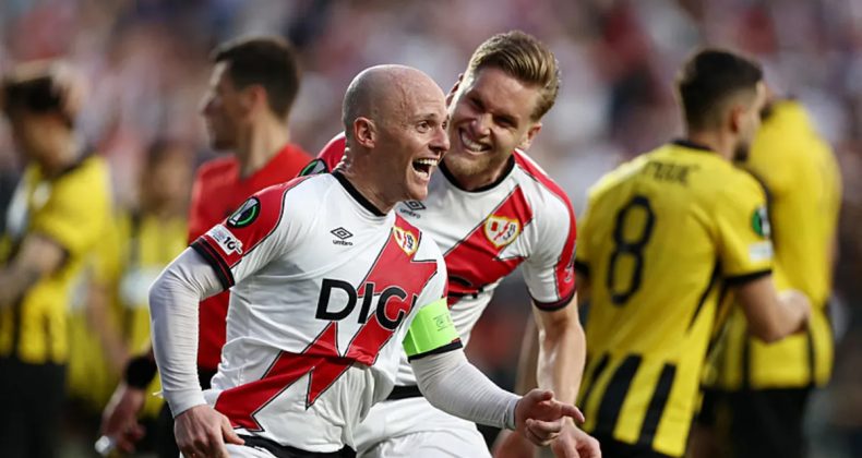 Rayo Vallecano, AEK karşısında avantajı kaptı!