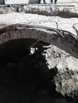 Rize&rsquo;de keşfedildi: B&uuml;y&uuml;leyici tarihi yapı meğer yıllardır ordaymış! Cam kaplamayla sergilenecek&hellip;