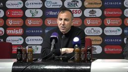 Rizespor Teknik Direkt&ouml;r&uuml; Recep U&ccedil;ar: "8'inci sıraya y&uuml;kselmenin mutluluğunu yaşıyoruz"