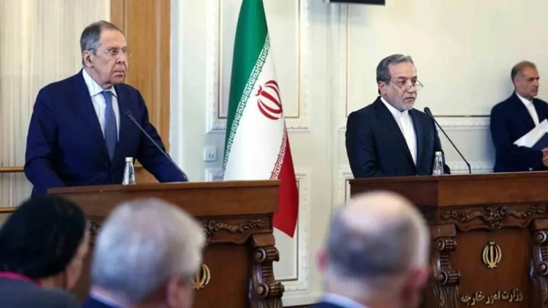 Rusya Dışişleri Bakanı Lavrov ile İran Dışişleri Bakanı Arak&ccedil;i G&ouml;r&uuml;şt&uuml;