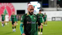 Sakaryaspor k&uuml;me d&uuml;şt&uuml;! 1. Lig&rsquo;e veda eden 3. takım belli oldu