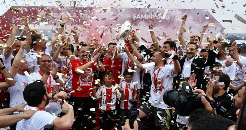 Şampiyon Batman Petrolspor kupasını aldı!