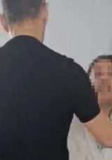 Samsun'da akılalmaz anlar kamerada: Veli okulu birbirine kattı! Tehdit ve hakaretler&hellip;