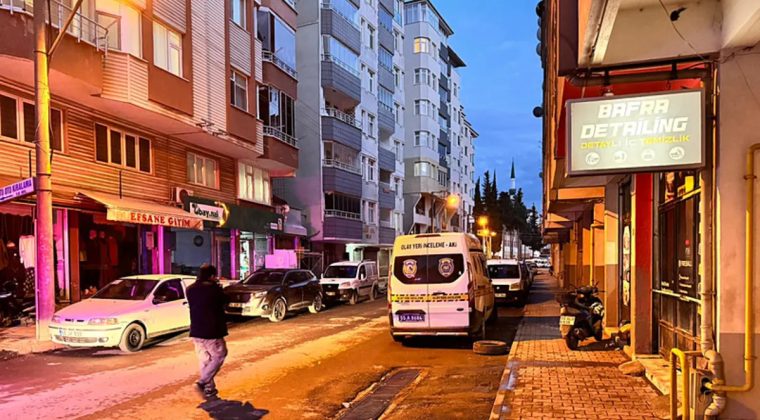 Samsun&rsquo;da Bı&ccedil;aklı Kavga: 1 Kişi Yaralandı